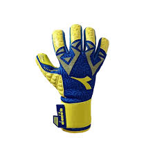 DIADORA KALECİ ELDİVENİ Beden: 8 / 8,5 / 9 / 9,5 / 10 Renk: Sarı